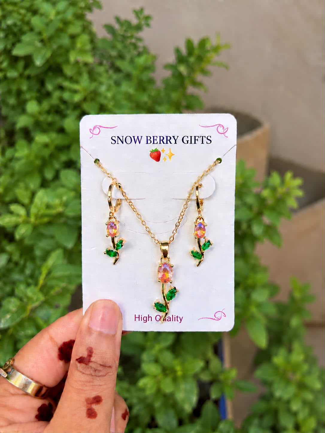 { Premium } Tulip necklace with earring pairs 🩷💗