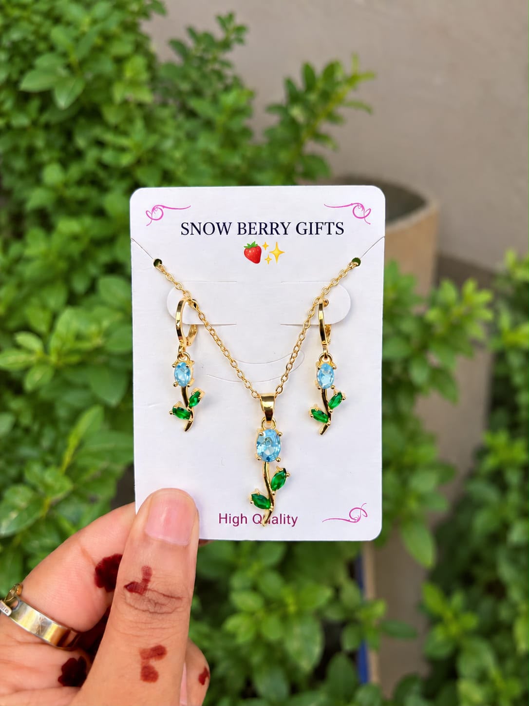 { Premium } Tulip necklace with earring pairs 🩷💗