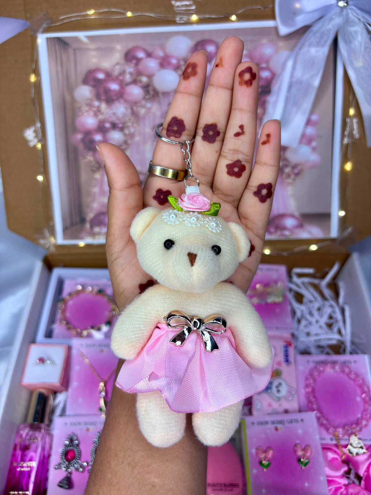 { Premium } Pink theme birthday hamper 💞