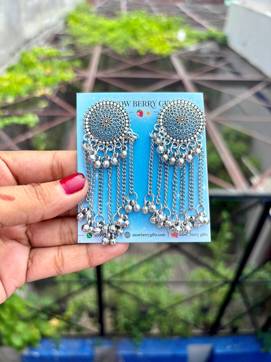 { Long } Jhumka