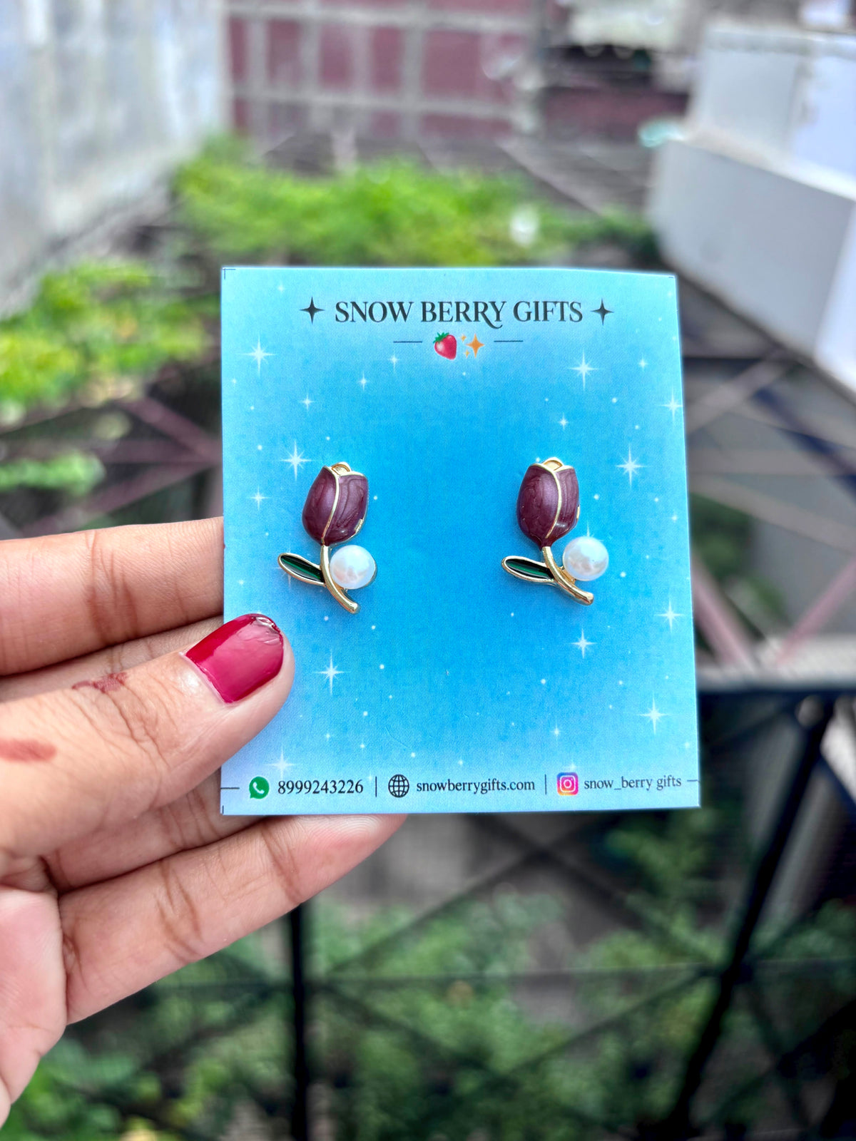 { Maroon } Tulip stud