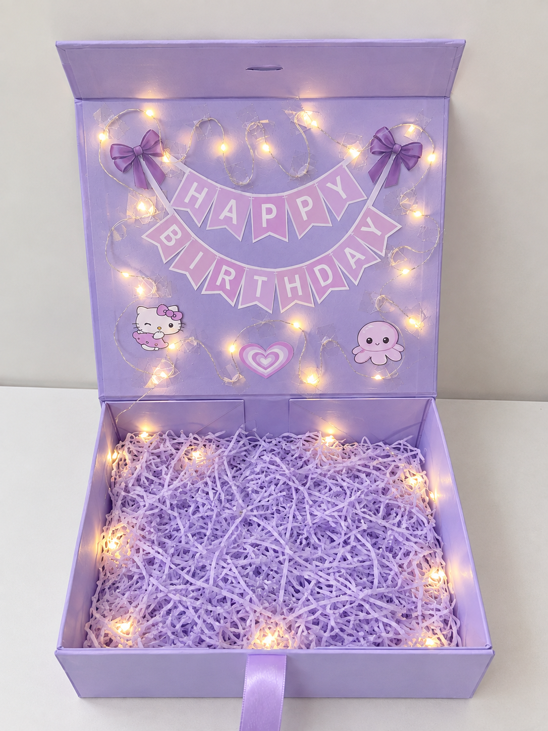 { Lavender }🪻 Premium bday gift box with lights (add products worth 1000/- atleast because the box is big in size)
